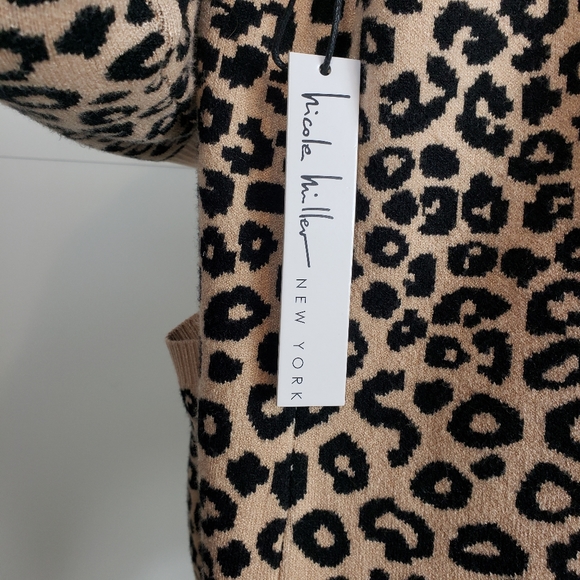 Nicole Miller Leopard Print Cardigan - Picture 4 of 11